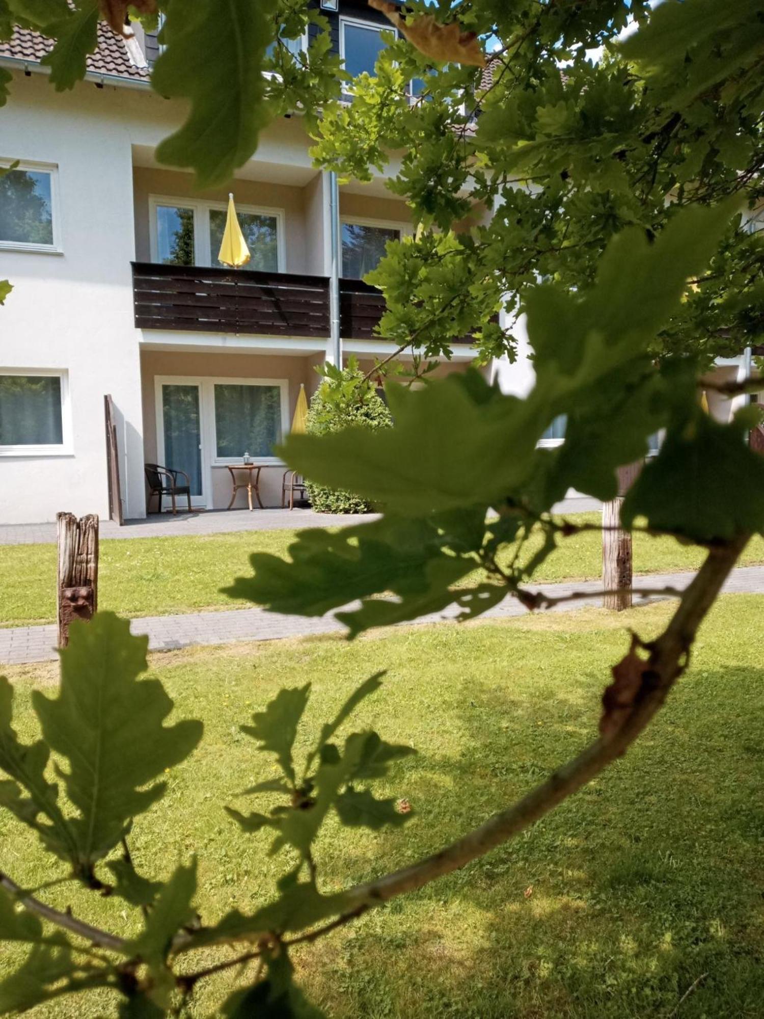 Apartment Gaestehaus Falkenhof Westensee